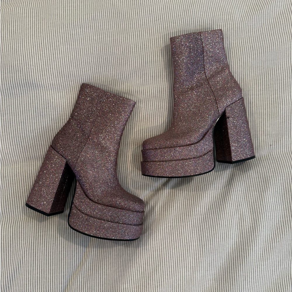 Sparkly Steve Madden Boots!